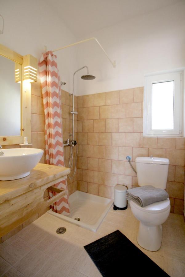 Seaside, Relaxing Family House With Playground! Villa Lavrys 4 Марати Экстерьер фото
